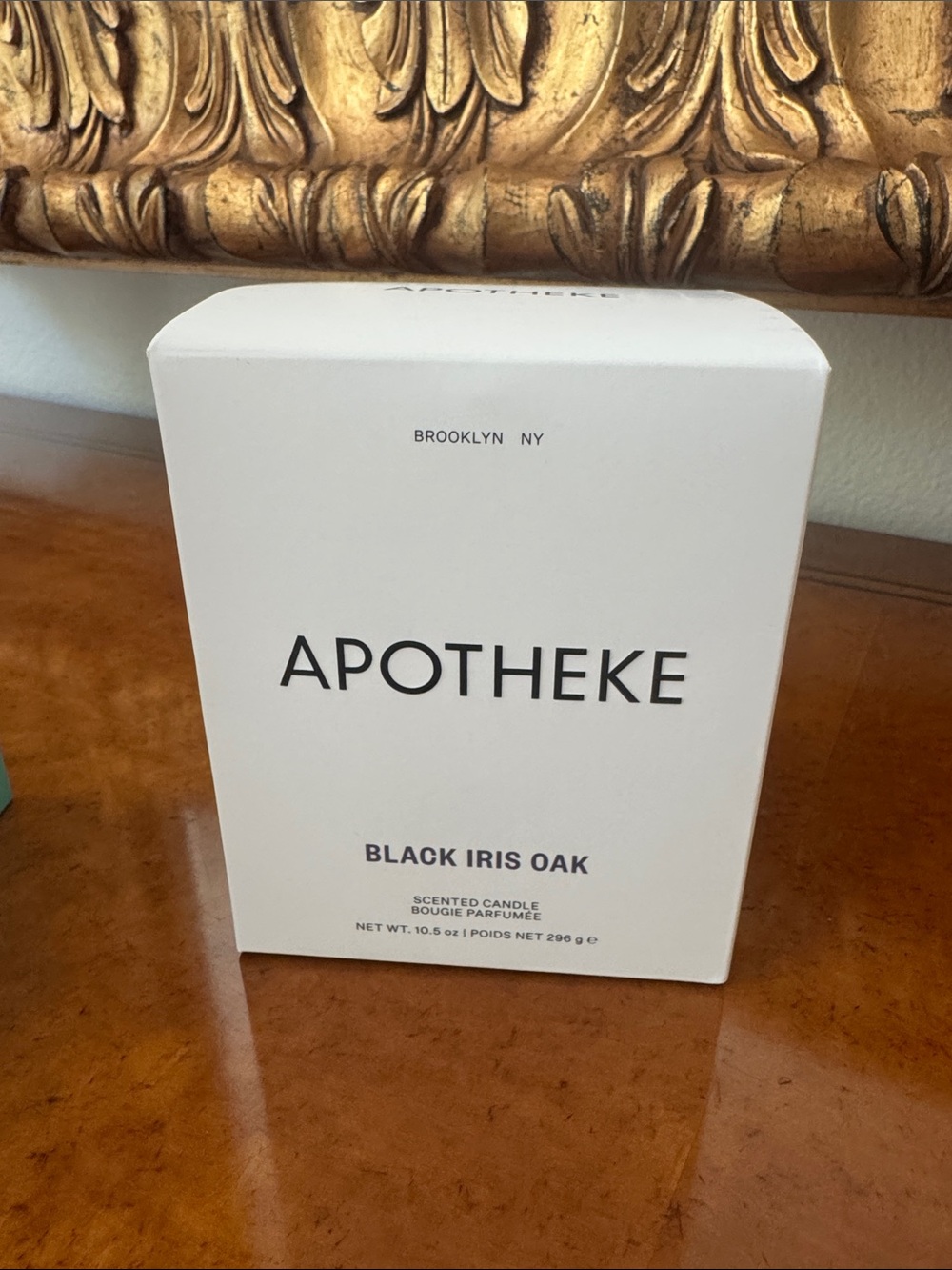 Apotheke Black Iris Oak Scented Candle - White Box